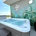 公寓式酒店 Bridge & Jacuzzi 3*