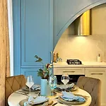 Bridge & Jacuzzi Aparthotel 3*