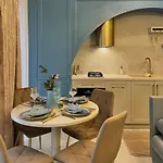 Bridge & Jacuzzi 3*