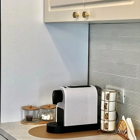 Apart-hotel Bridge & Jacuzzi 3*