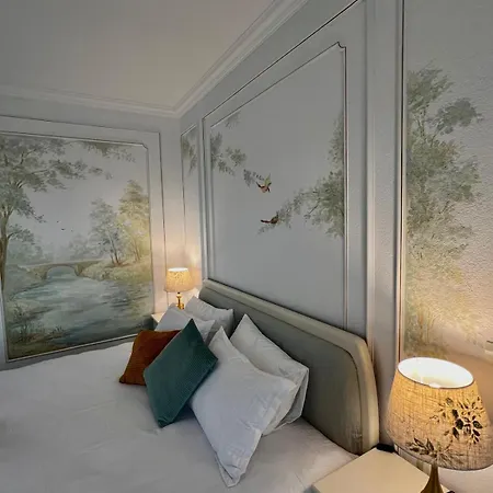 Apart-hotel Bridge & Jacuzzi