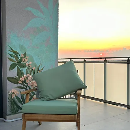 Bridge Penthouse 아파트호텔 *