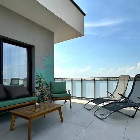 Bridge & Jacuzzi Apart-hotel Timişoara