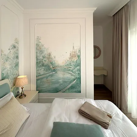 Apart-hotel Bridge & Jacuzzi 3*