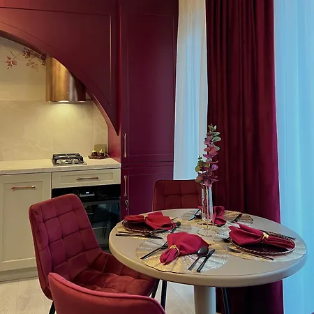 Apart-hotel Bridge & Jacuzzi 3*