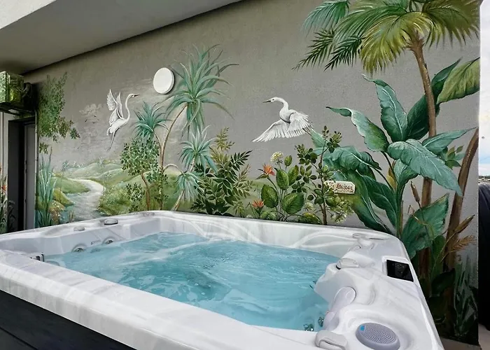 Appart hôtel Bridge & Jacuzzi 3*