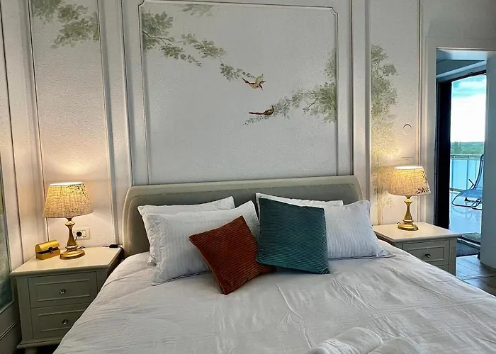 Appart hôtel Bridge & Jacuzzi