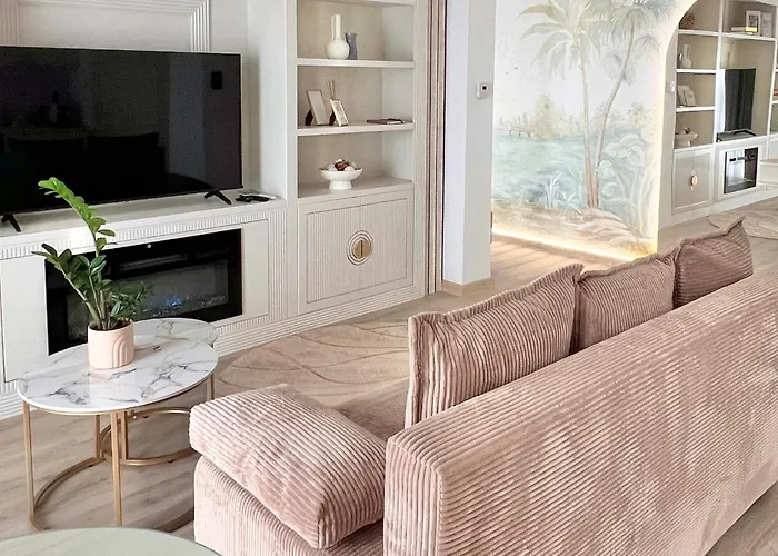 Bridge & Jacuzzi Lägenhetshotell