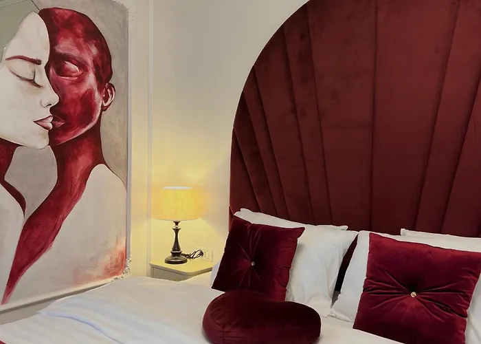 Bridge & Jacuzzi Lejlighedshotel 3*