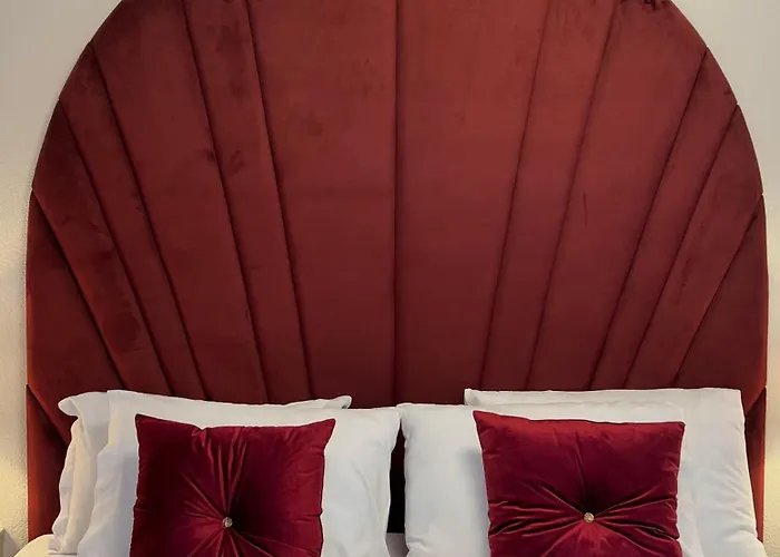 Appart hôtel Bridge & Jacuzzi 3*