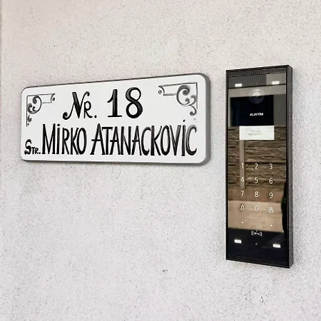 Lägenhetshotell Bridge & Jacuzzi