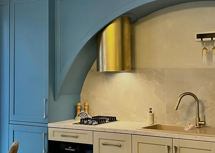 Bridge & Jacuzzi Lägenhetshotell